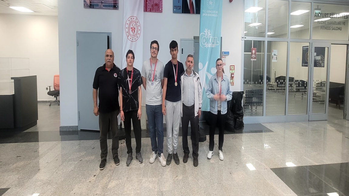 Satranç Turnuvasında İlçe 3.'süyüz